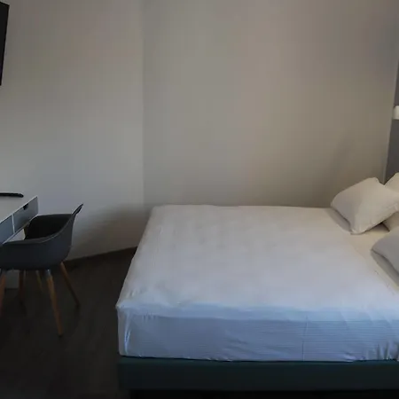 Aurora 2* Trieszt
